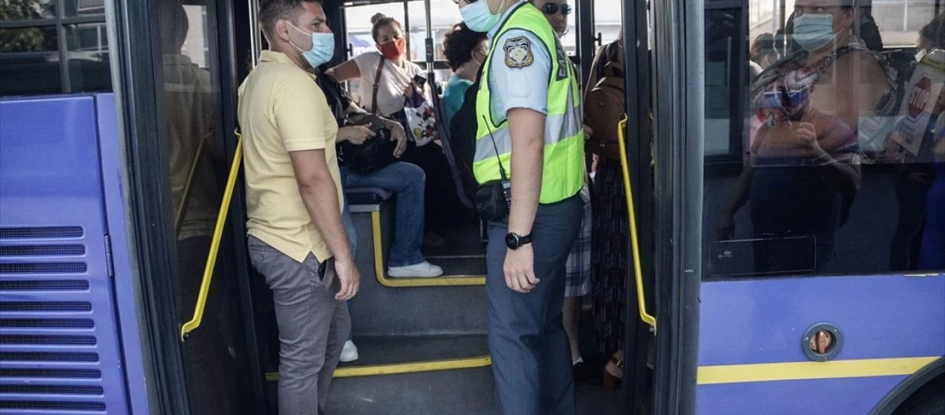 «Δικαιοσύνη & ισονομία» βλέπει η ΑΑΔΕ βεβαιώνοντας οφειλές 250.000 ευρώ σε πολίτες για παραβίαση του lockdown